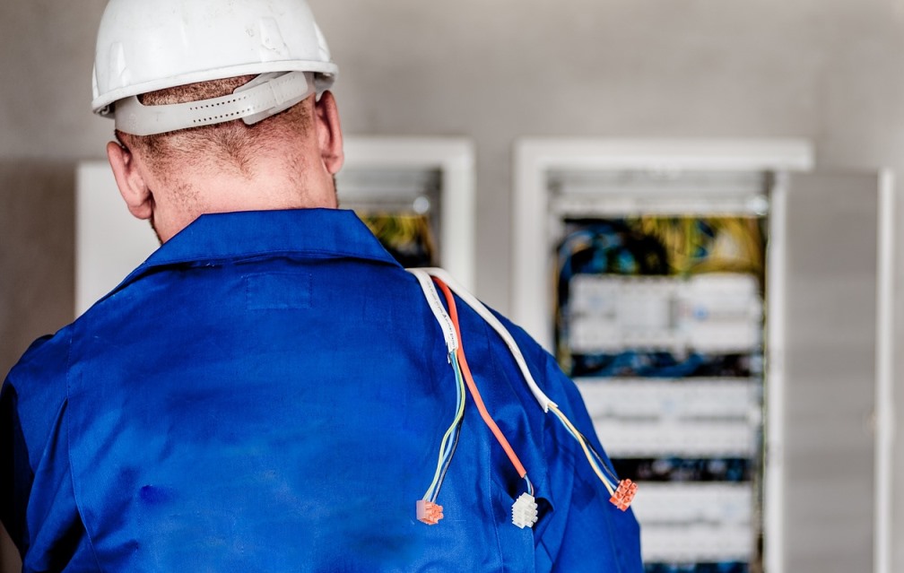 electrical contractor